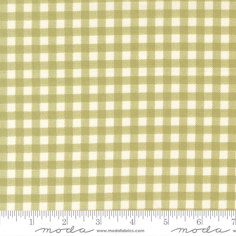 December Darling Holly 31817 21 Moda #1