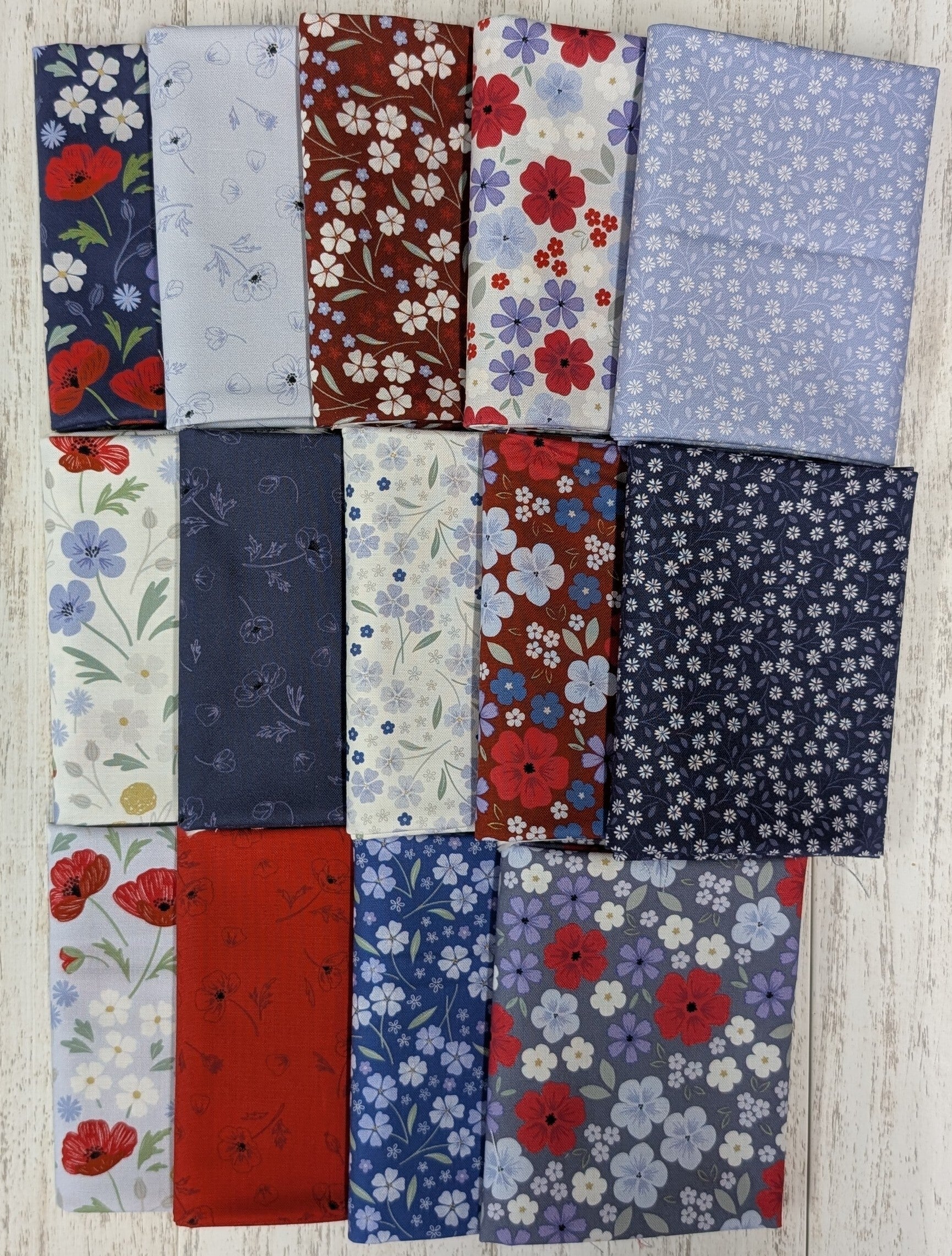 (14) Forever Blooms Fat Quarter Bundle