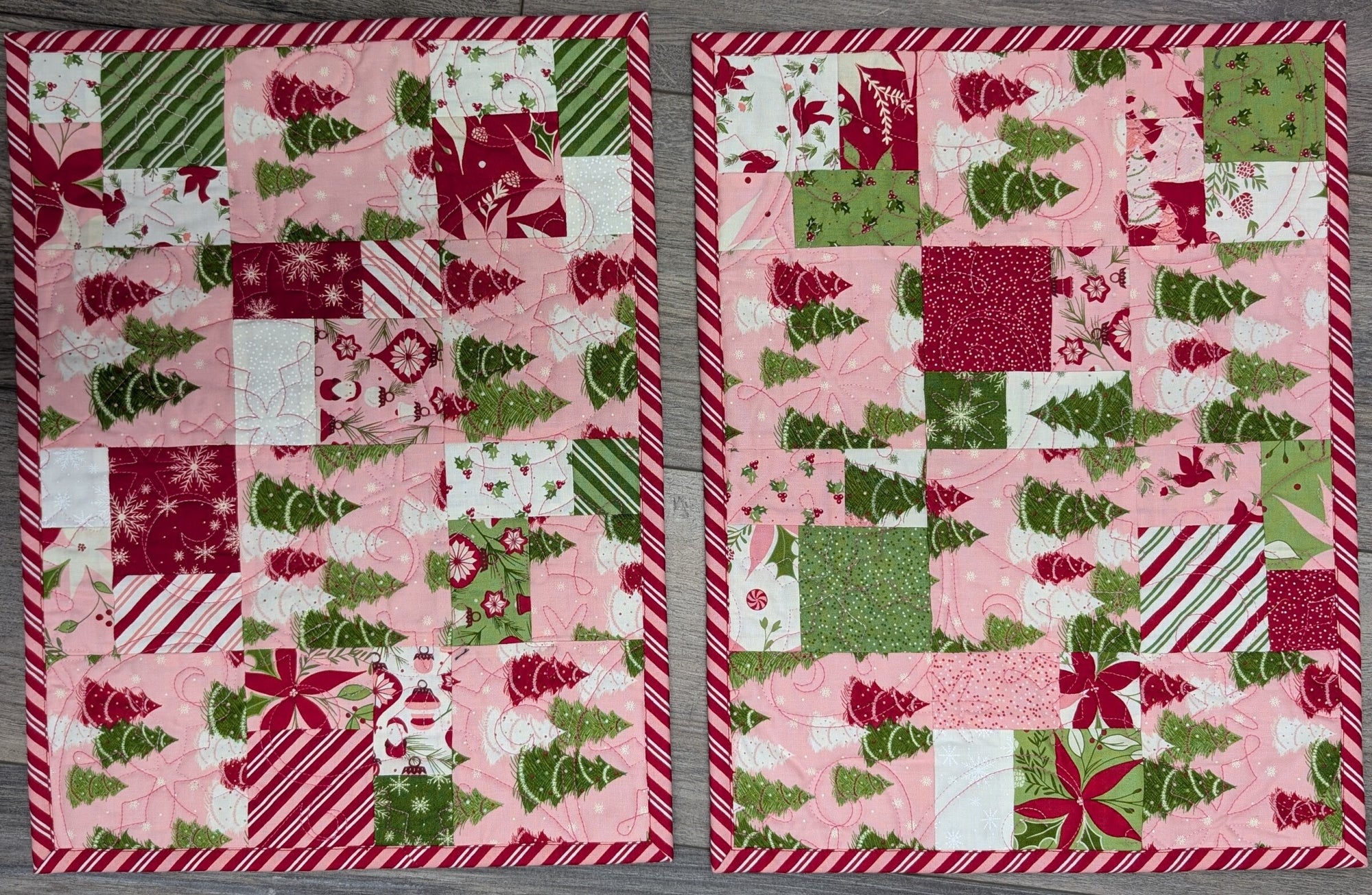 (2) Pink Christmas Place mats Size: 12" x 16"