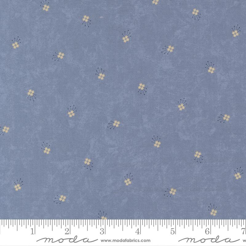 Bluebirds Nest Light Blue 9803-24