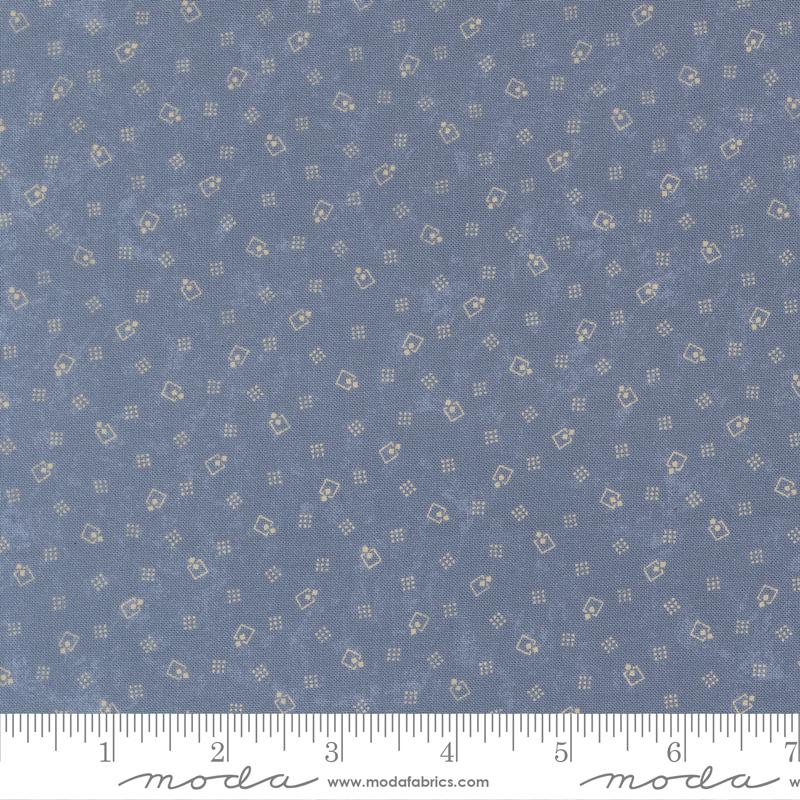 Bluebirds Nest Light Blue 9804-24