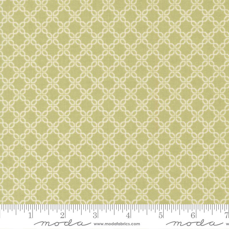 Sunbonnet Pear 31768-18