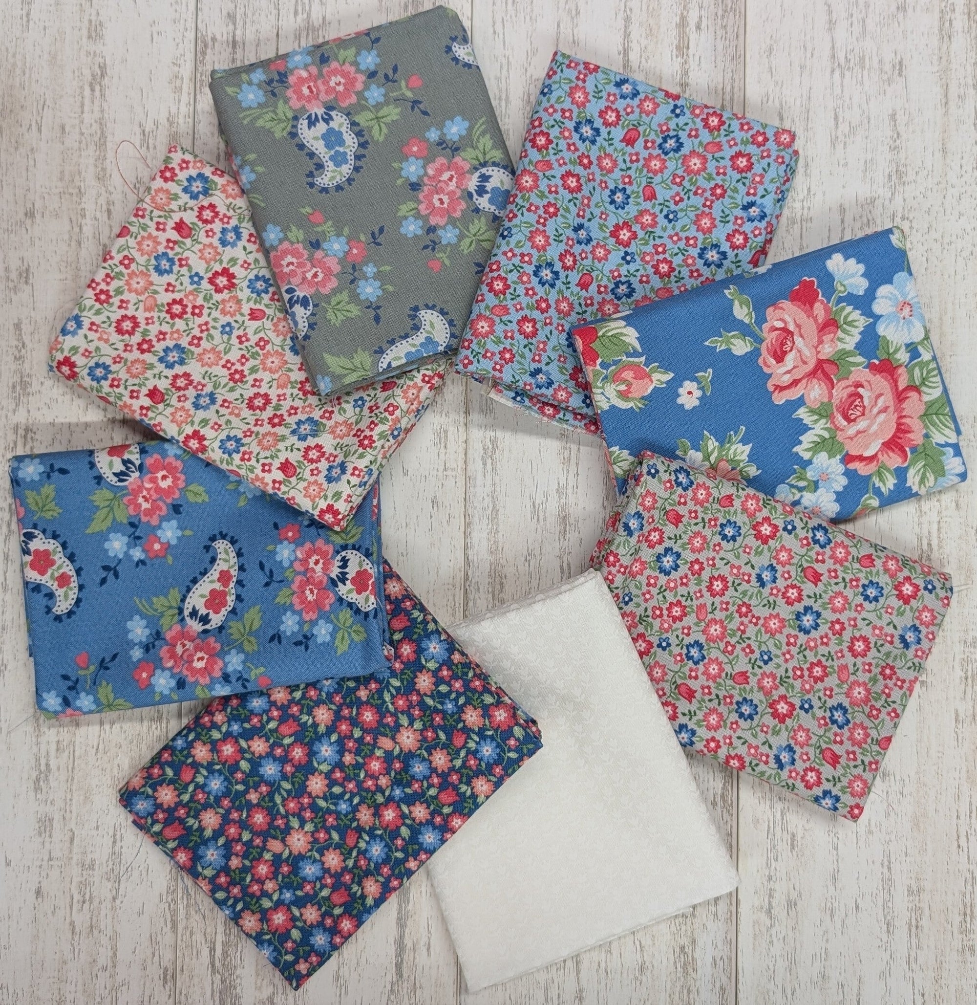(8) Cat Named Stitch Fat Quarter Bundle