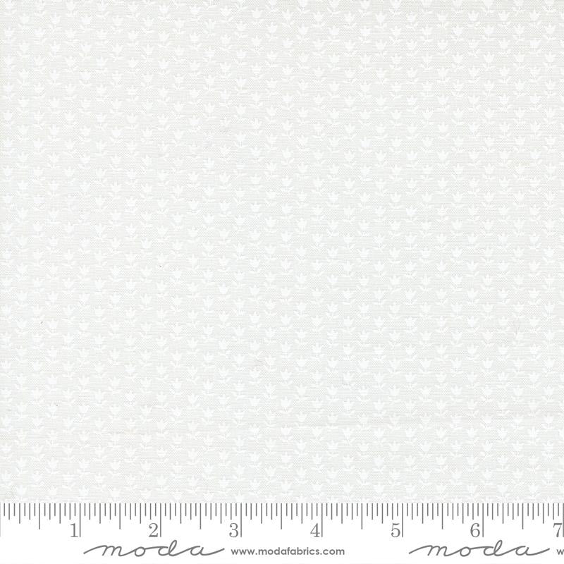 Cat Named Stitch 55347-21 Cream White
