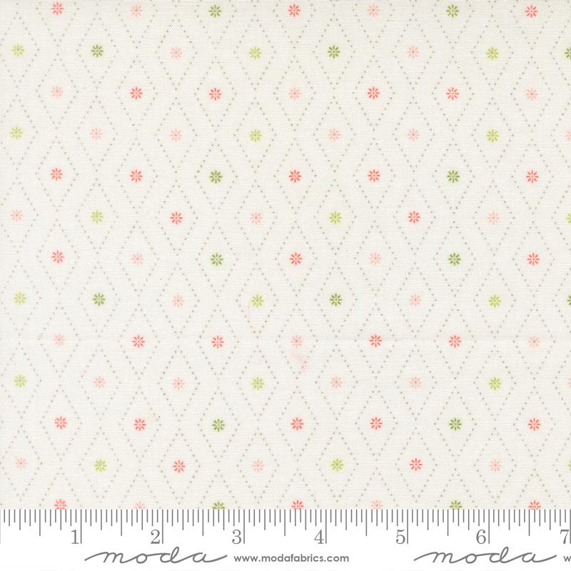Poinsettia and Pear Cloud 37716-11