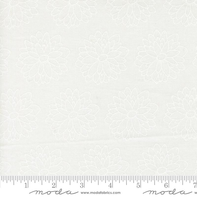 Catching Sunshine Cloud White 47027 21 Moda #1