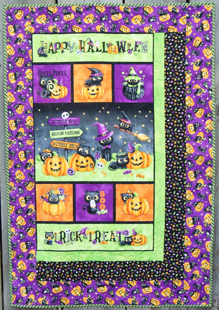 Bordery Panel Kitty Halloween 39" x 57"