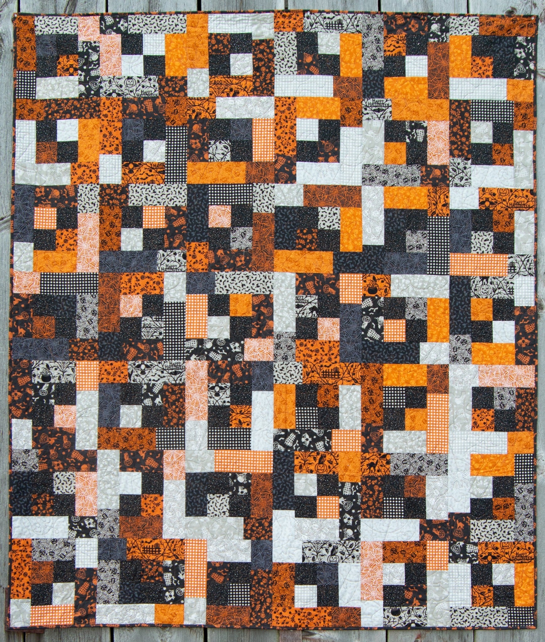 Faded Blue Jeans Pumpkin Grove Finished Size: 72" x 84"