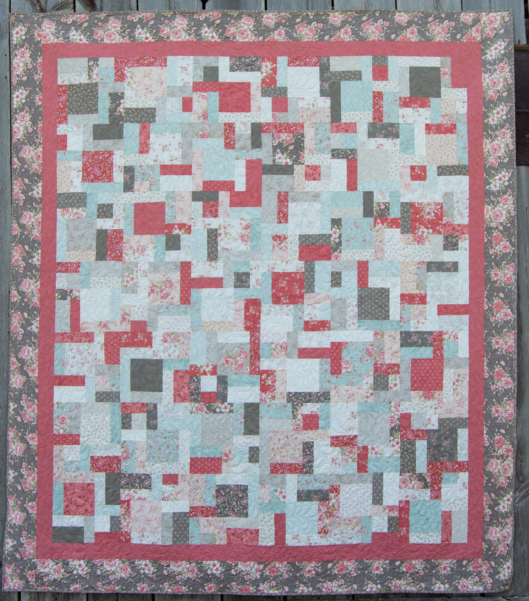 Hootin' Tootin' Fun Muse Kit Size: 98" x 112"