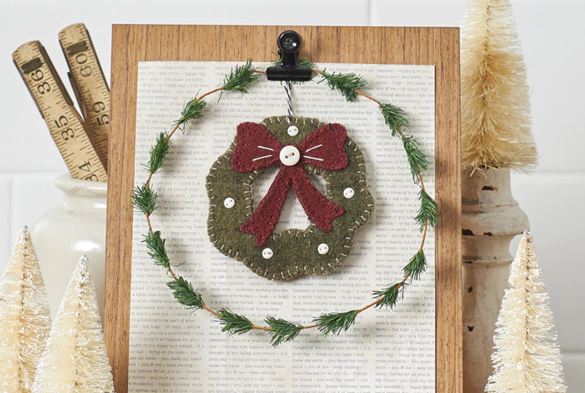 Lil' Wreath Ornament Wool Kit