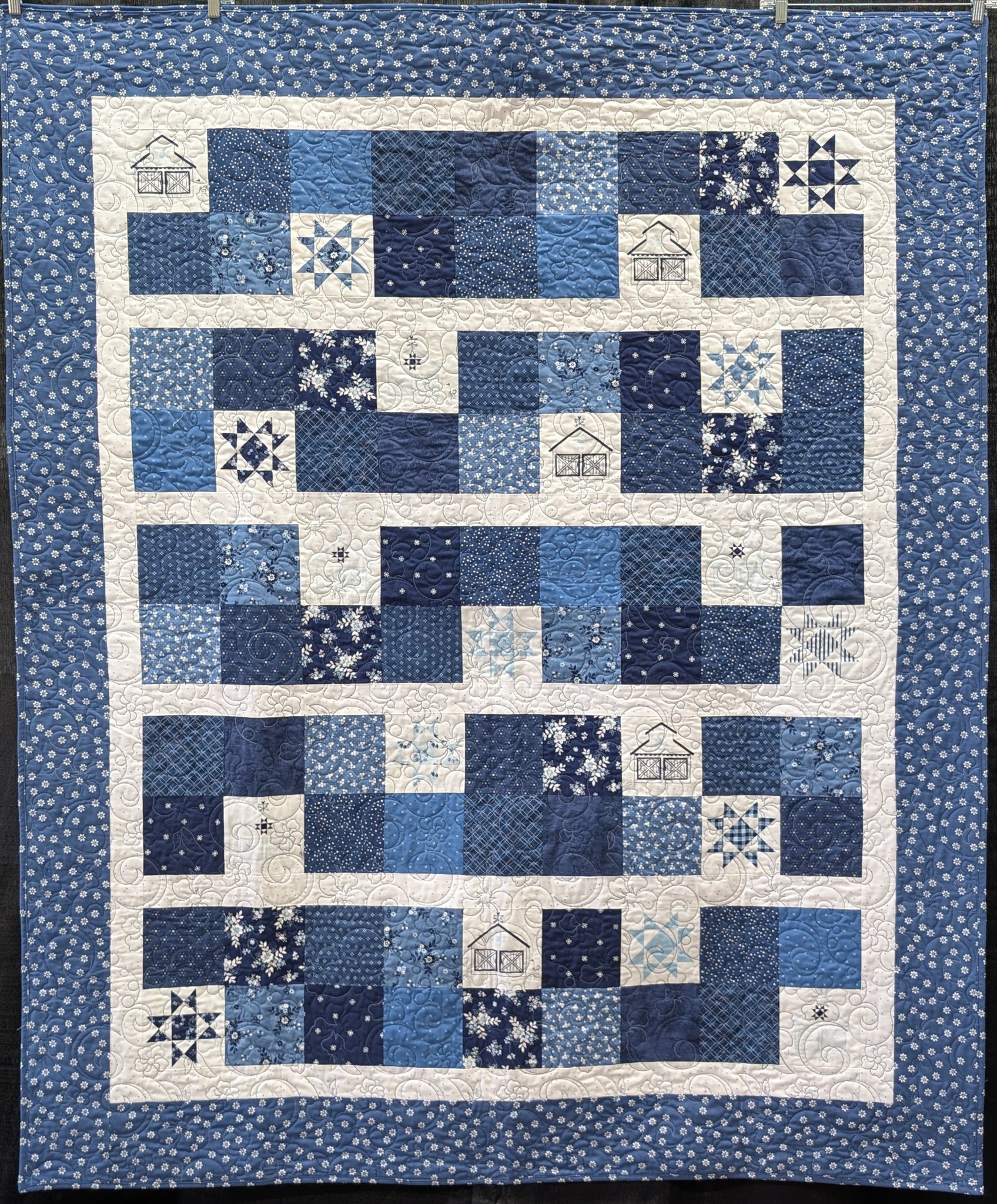 Simply Country - Blue Barn Kit Size: 58" x 71"