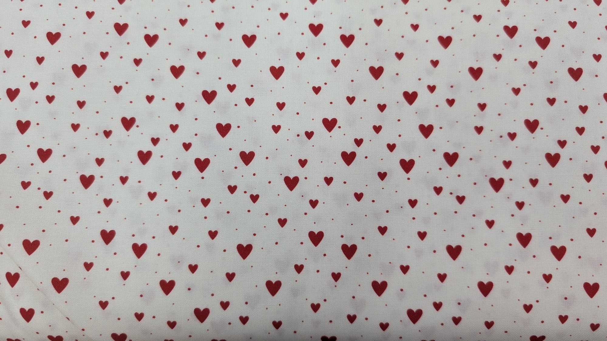 White with Red Hearts 4497-139